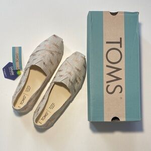 TOMS Women's Alpargata  Beige dragonflies Patterned Flats !!BRAND NEW!!